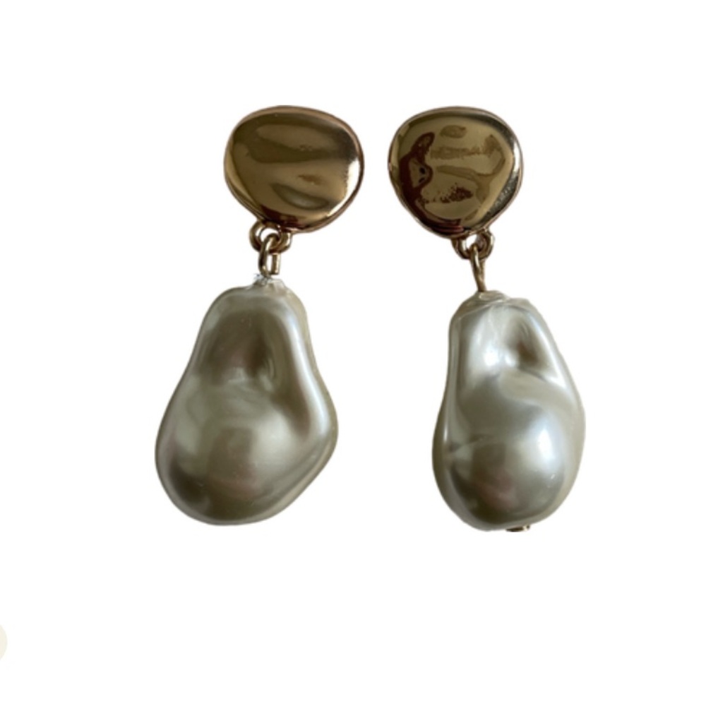 Vintage Gold and Pearl Drop Earrings